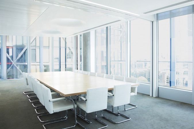 Großgebäude und Büros